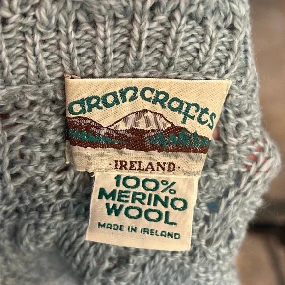 Aran Crafts mermaid Blue Cable Knit Cardigan 100% merino wool sz medium Ireland - Picture 8 of 9